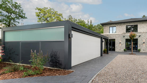 Lækker KUBIC garage og carport under ét tag og Sedum på toppen