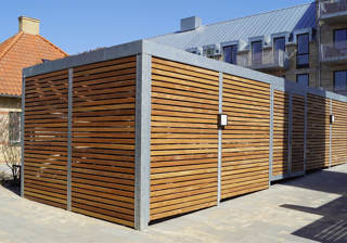 UNA Lukket Cykelparkering Med Lamelbeklædning Og Sedumtag