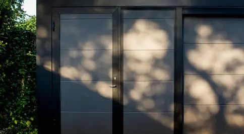 Isopanelbeklaedning Med Doer