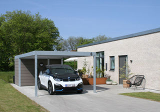 UNA Varmgalvaniseret Staalcarport Tilpasset Til Husbyggeri