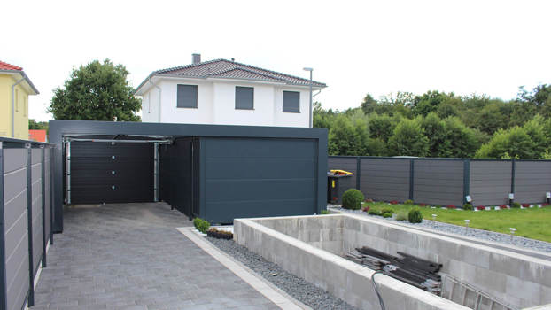 KUBIC gennemkørsel og garage under samme overdækning. 2 ledhejseporte