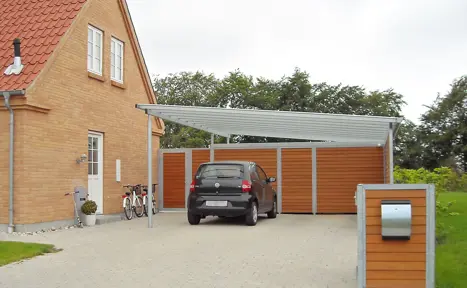 PLAN carport med skråt tag og matchende skraldeskjuler