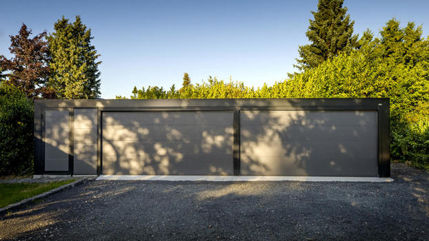 KUBIC lukket garage giver optimal beskyttelse mod vejr og tyveri