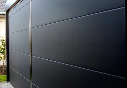 Isopanelbeklaedning Paa KUBIC Carport