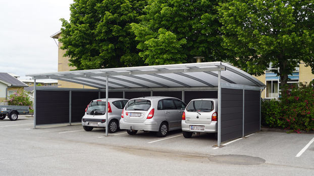 Parkeringspladser til biler i model 4001 ELIPSE. Beklædningen er komposit