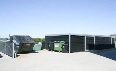 Teknikrum Model UNA Med Stor Skydedoer Forlaengelse Med Containergaard