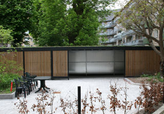 UNA Multioverdaekning Med Traelameller Og Sedumtag (1)